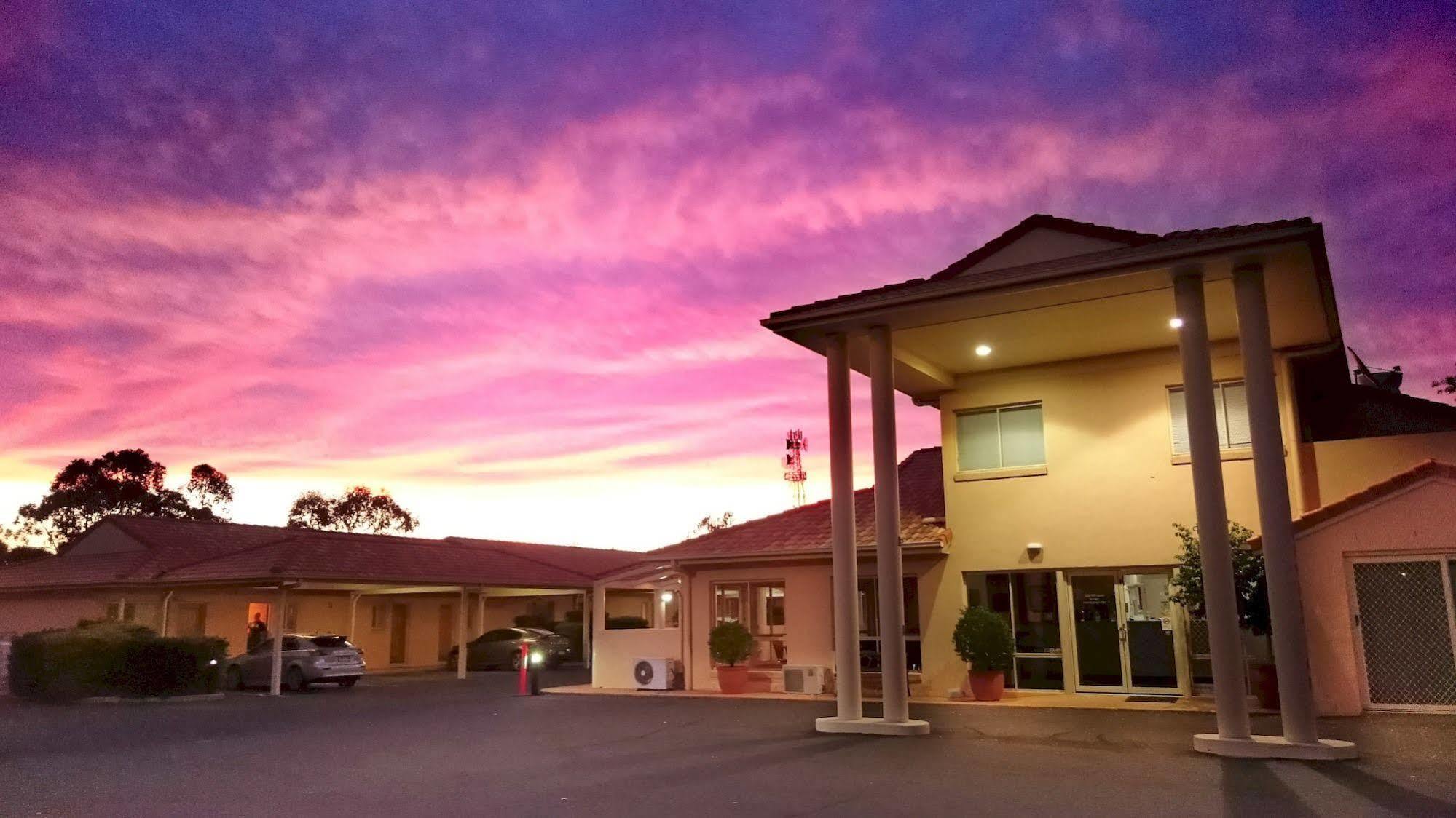 Country Roads Motor Inn Goondiwindi Exterior foto